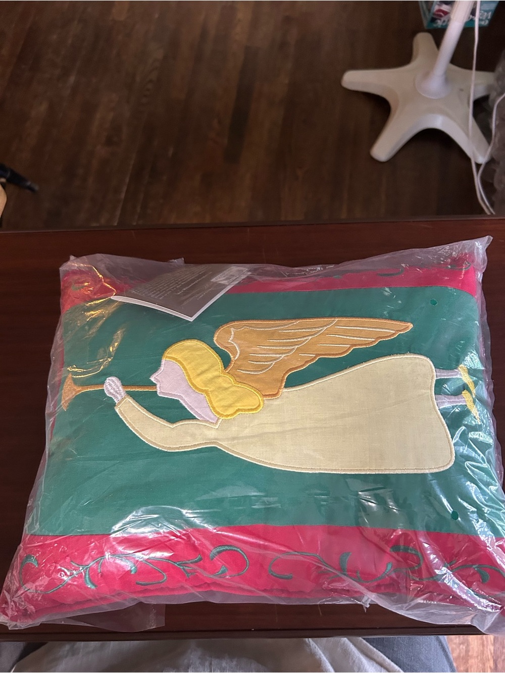 NWT Williamsburg, marketplace, applicanted Angel Decorative Pillow